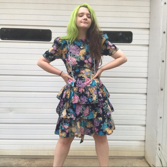 Vintage 80s floral dress - Picture 2 of 4